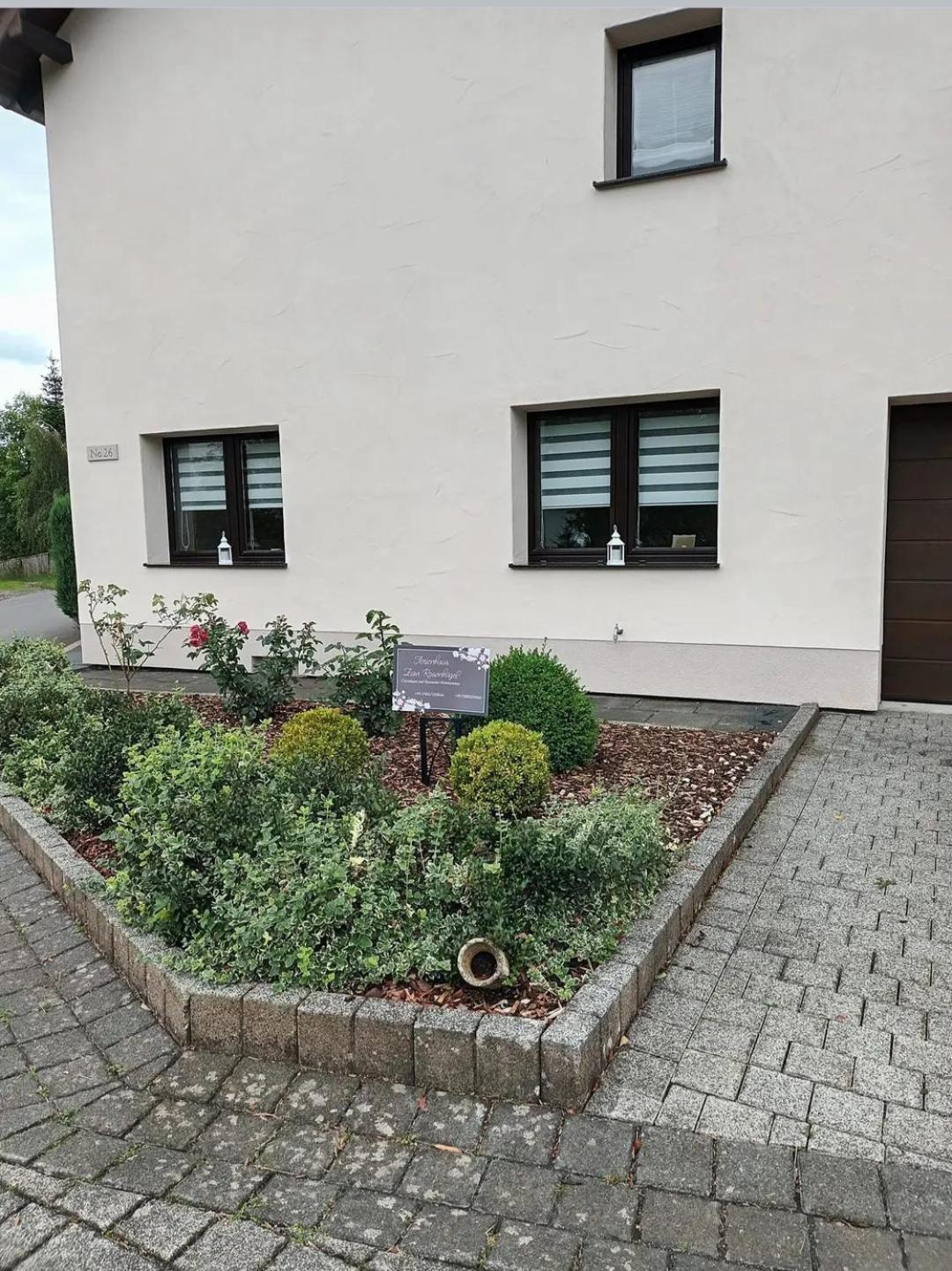 Zum Rosenhuegel Villa Hellenthal Luaran gambar